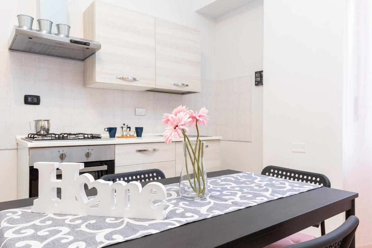 La Gioiosa - Location - Modern Near Metro Bengasi Apartment *
